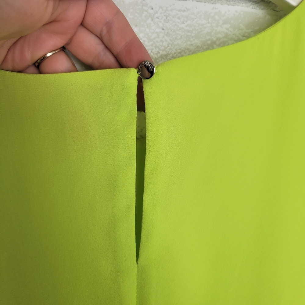 Vince Camuto Neon Green Sleeveless Blouse - Picture 2 of 5